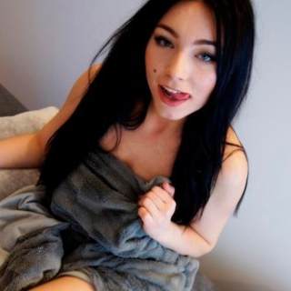 Camgirl Viki
